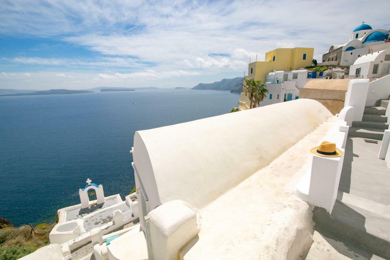 White Cave House Villa Oia  Exterior photo